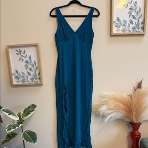 Elegant Teal Sleeveless Dress